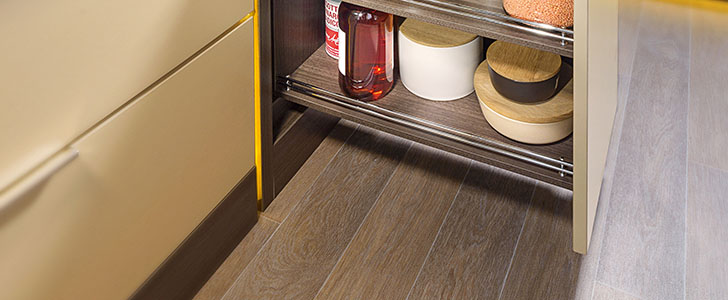 LAMILUX Composite Floor we wnętrzu pojazdu